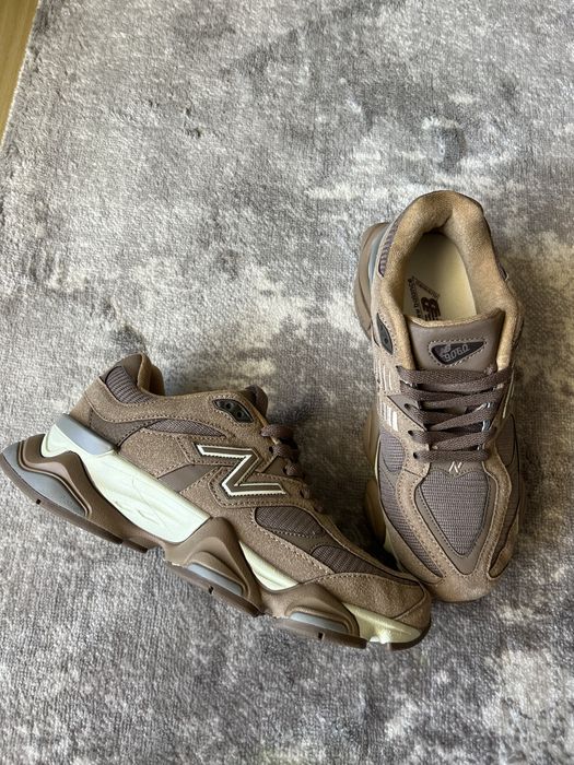 New Balance 9060 Castanhos