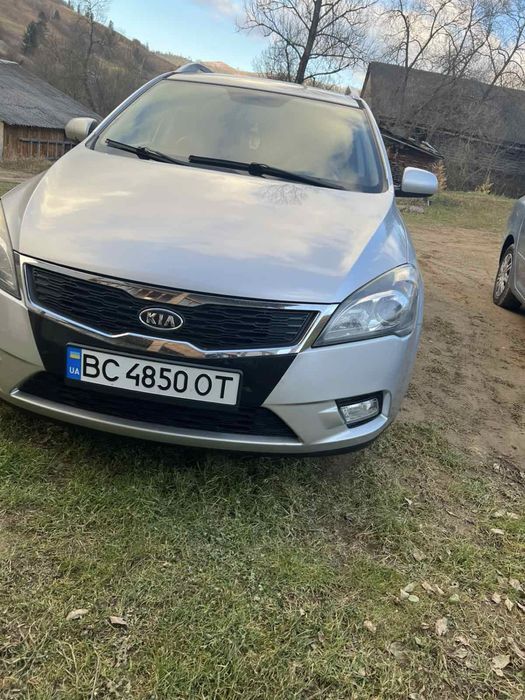 Продам  kia в хорошому технічному стані каталась жінка акурат