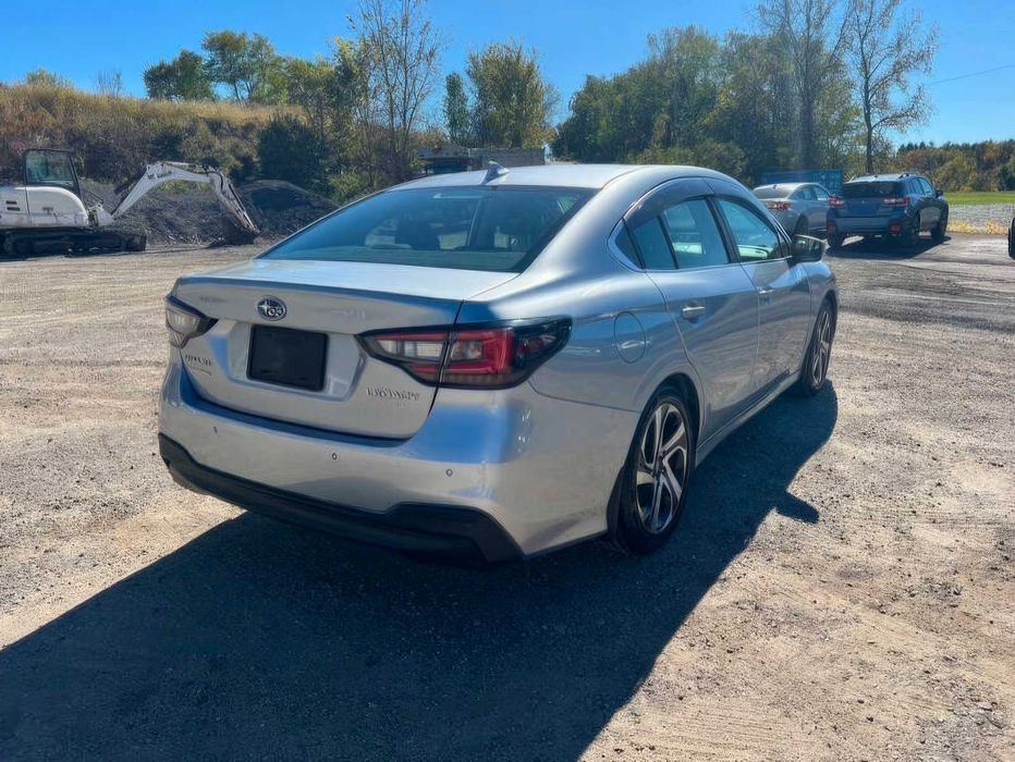 Subaru Legacy Limited      2020