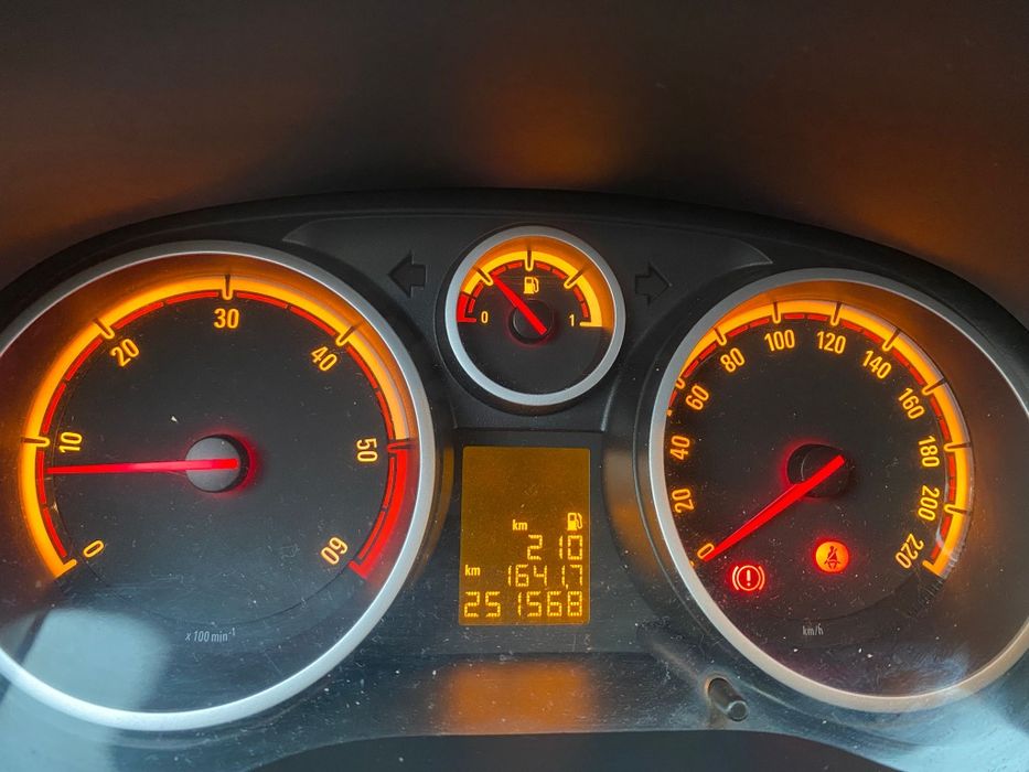 Opel corsa 1.3 cdti