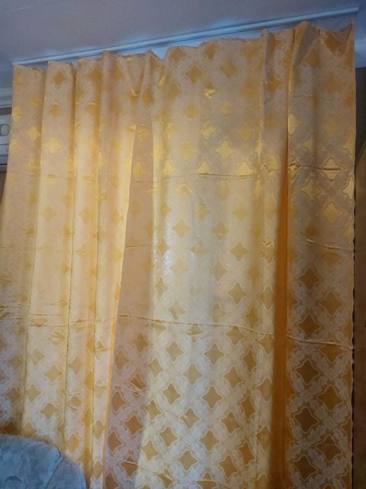 Продаю шторы б/у