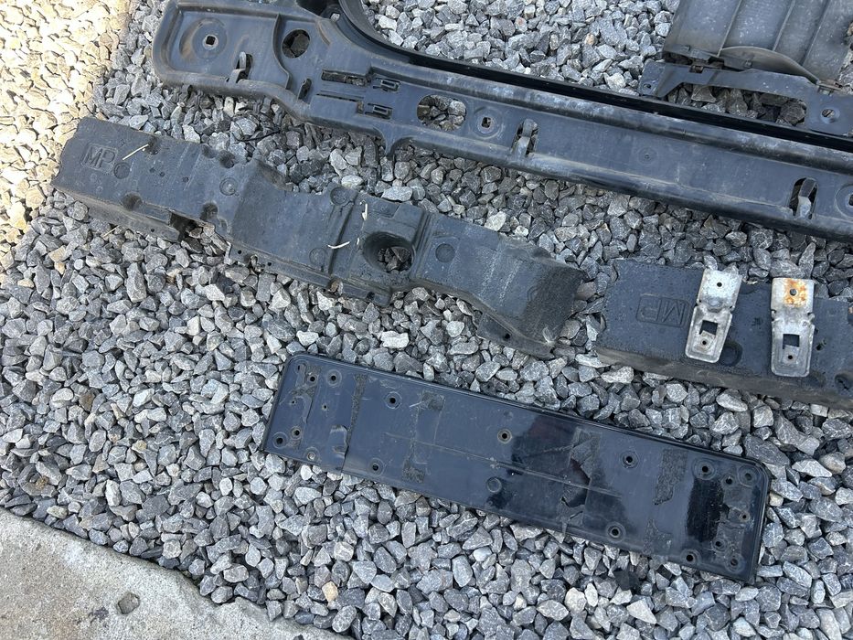 Mpakiet przod tyl progi bmw e60 CZARNY schwarz 2 668 prawie jak Black Sapphire 475/9 WYSYLKA duzo zdjec