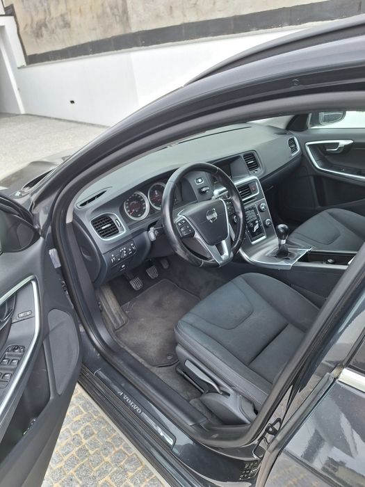 Volvo v60 d3 2.0 diesel