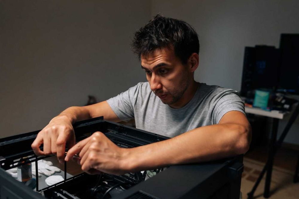 Комп’ютерний майстер з виїздом — ремонт будь-якої техніки