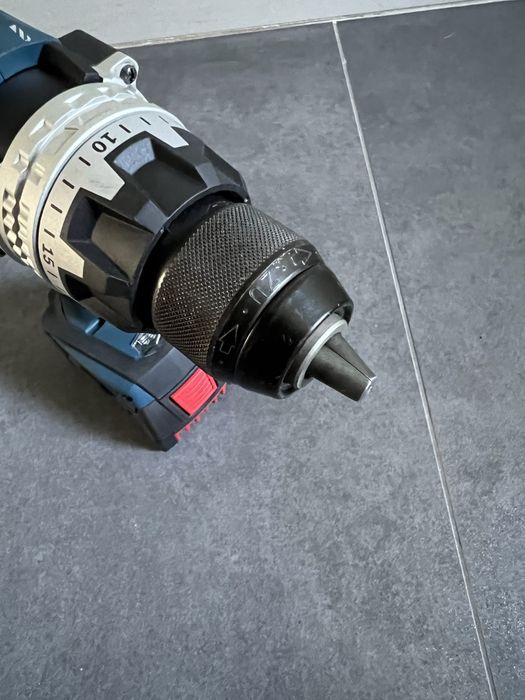 Безщітковий акум.Ударний шуруповерт Bosch GSB 18V-110C