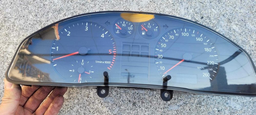 Quadrante Diesel VDO Audi A4 B5 8D 1.9 TDI AFN Ref. 8D0919861F - Como novo