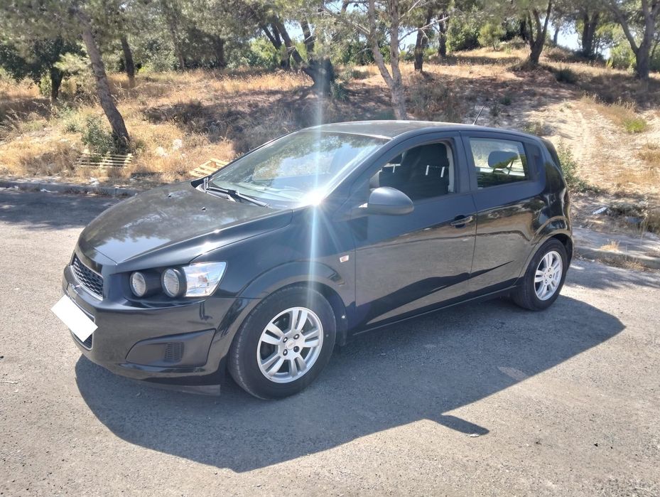 Chevrolet Aveo 1.2 Gasolina ano 2012