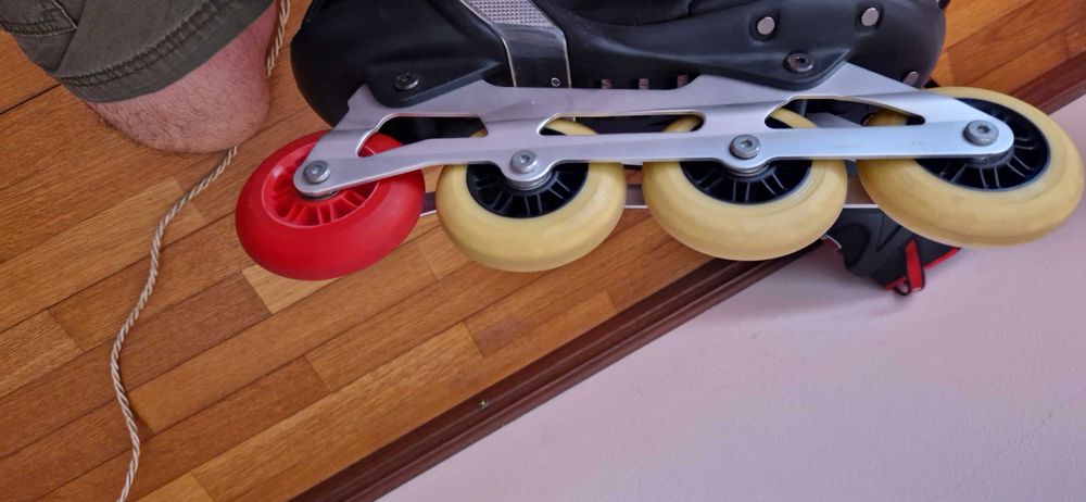 Vendo Patins em linha da sport Zone número 44 usados uma única vês