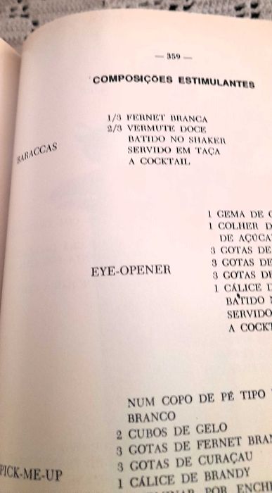Livro a Prática e Técnica de Bar de António V. Traquete (Tótó)