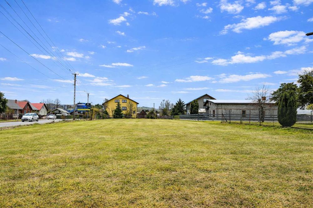 Działka budowlana z potencjałem - 1402 mkw., w pełni uzbrojona.