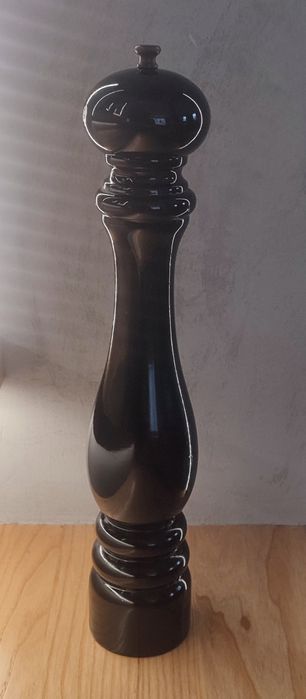 PEUGEOT Paris  Młynek 40 cm czarny połysk