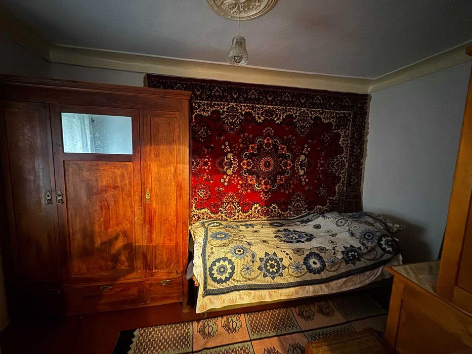 Продаю домик в Р. Урочище возле реки ост.АТБ и1