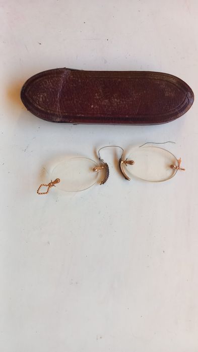 Oculos, pince-nez antigos