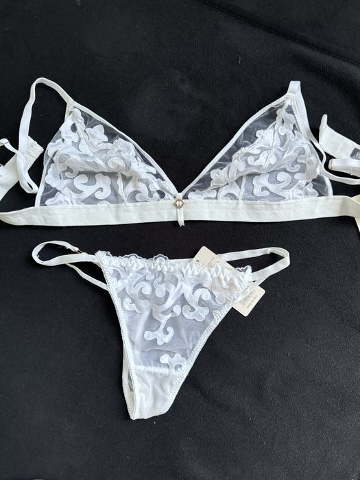 Комплект нижньої білизни, бюстгалтер, труси, ліфчик