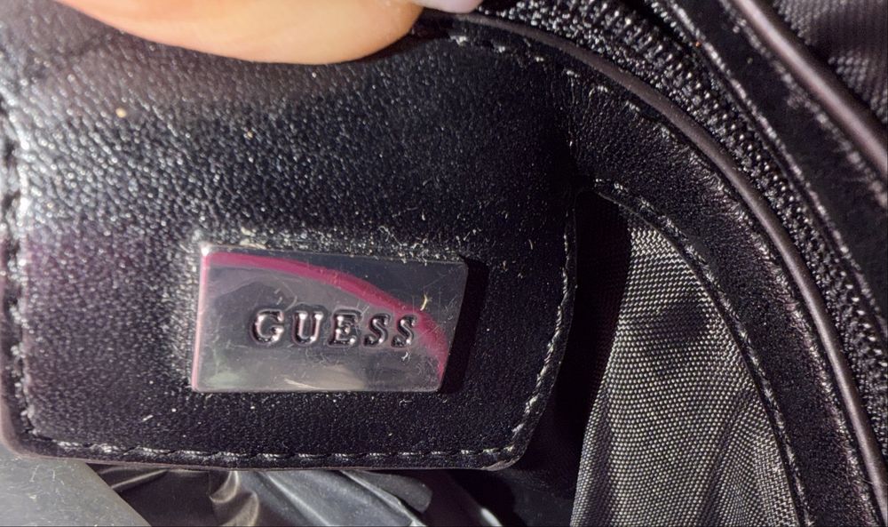 Oryginalny plecak Guess stan dobry