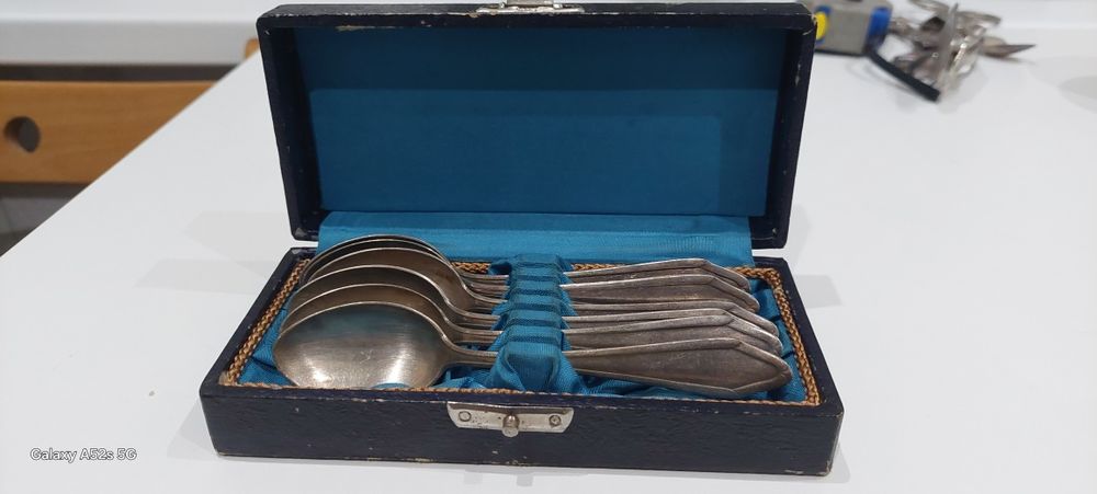 Stare, posrebrzane łyżeczki do herbaty