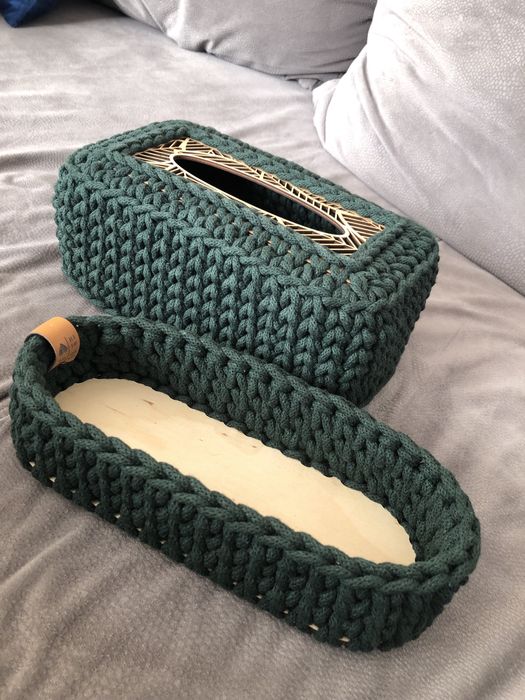 Chustecznik koszyk na sztućce komplet