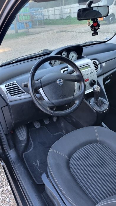 Lancia ypsilon 1.3 multijet 105 cv Momo Design