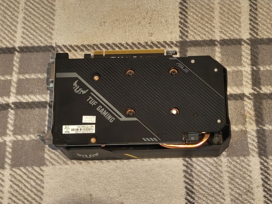 Nvidia GeForce GTX 1650 Asus tuf