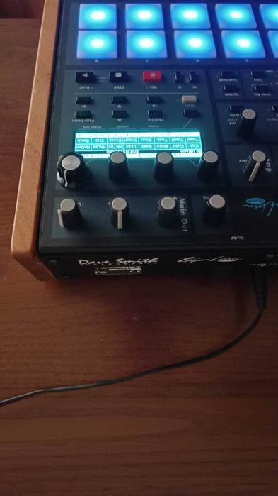 DSI Tempest - Analogowy syntezator automat perkusyjny + decksaver. Made in USA