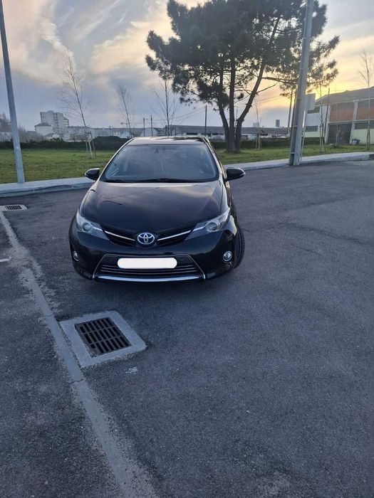 Toyota Auris 1.8 Híbrido | Caixa Automática | Preto | 2013