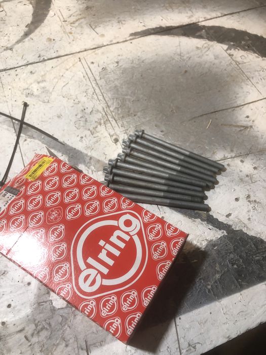 Болти головки блоку циліндрів,  ГБЦ lanos 1.5 elring 820262