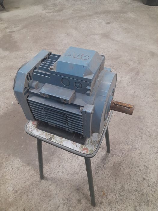 Three-phase motors 400v64186892470145121