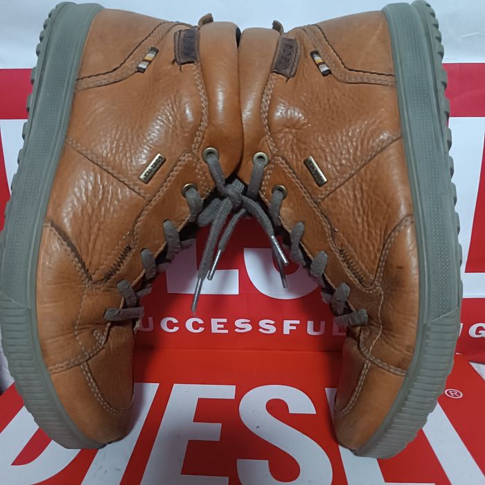 Мужские ботинки на гортексе ЄССО оригинал раз 41 стел.26,5см