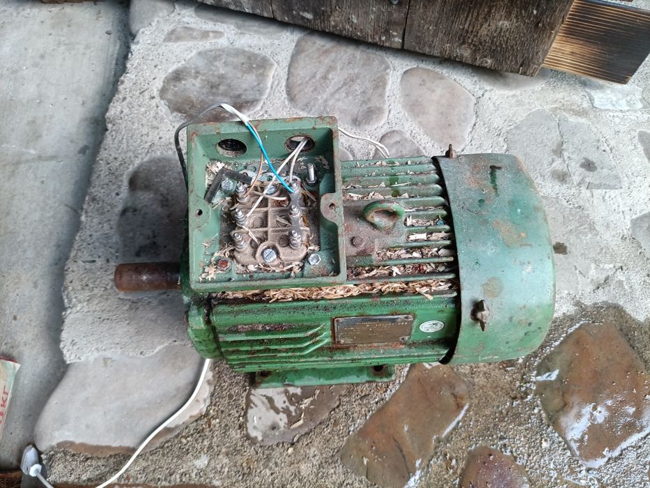 Продам мотор 3х фазний