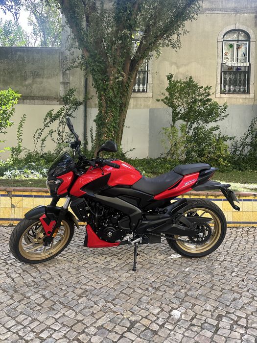 Bajaj Dominar 400  2018