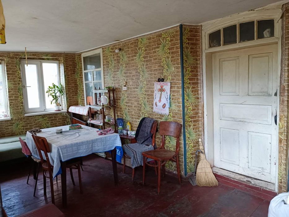 Продажа дома з участком землі 54 сотки