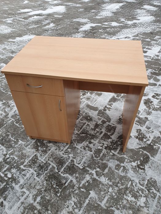 Biurko drewniane 90x60x77