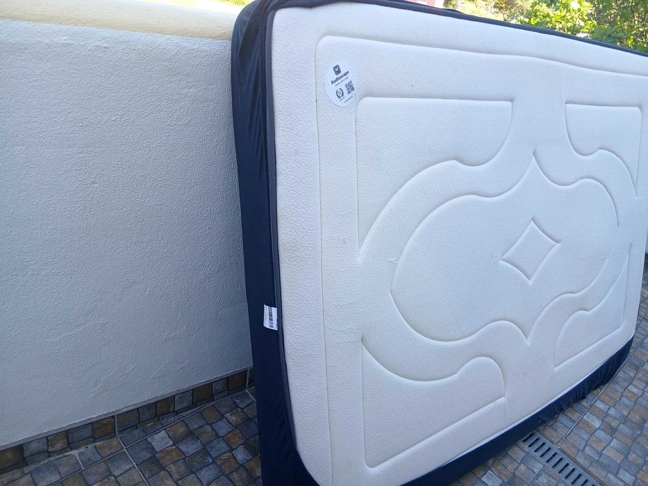 Colchão 140x200 em excelente estado