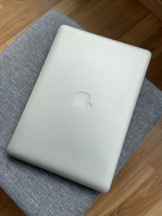 Macbook pro 2011 a funcionar