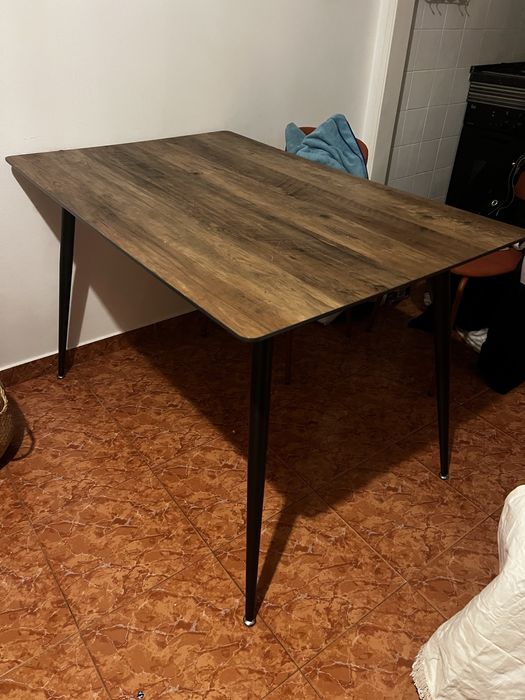Mesa de jantar estilo nordico