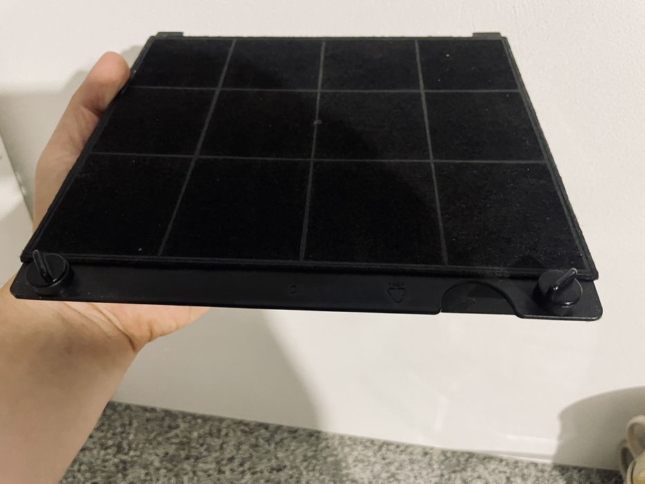 Nowy Filtr węglowy prostokątny F00333A do okapu 22.5x21cm