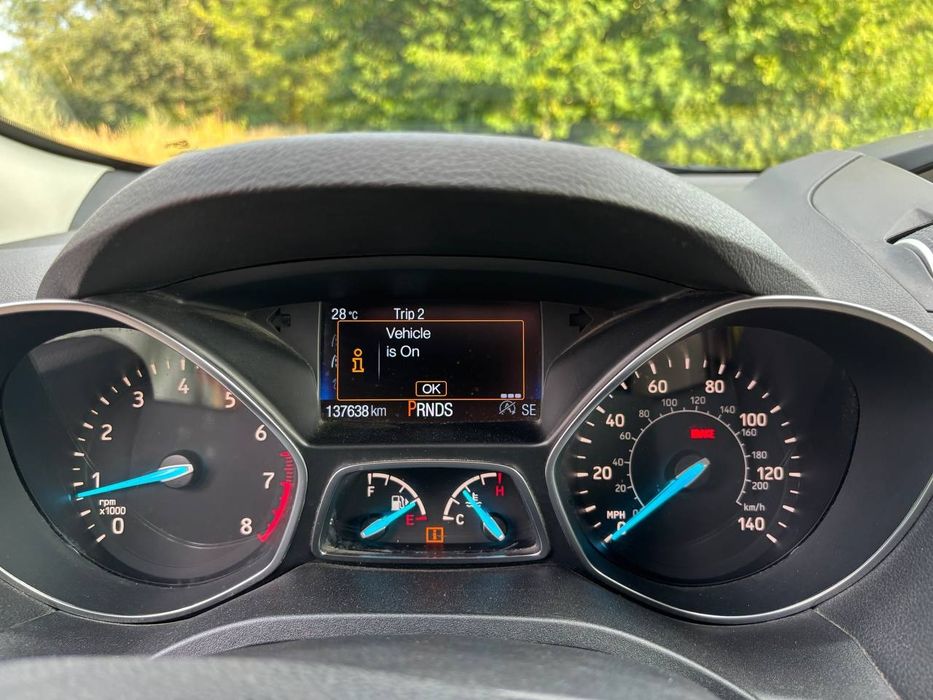 Ford escape авто автомобіль