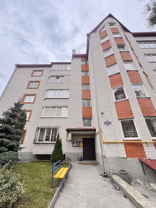 Продаж 2 кім квартири в цегляному будинку!