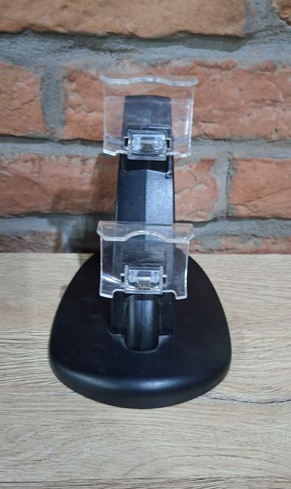 Ładowarka stojak do Padow kontrolerow ps4 Okazja