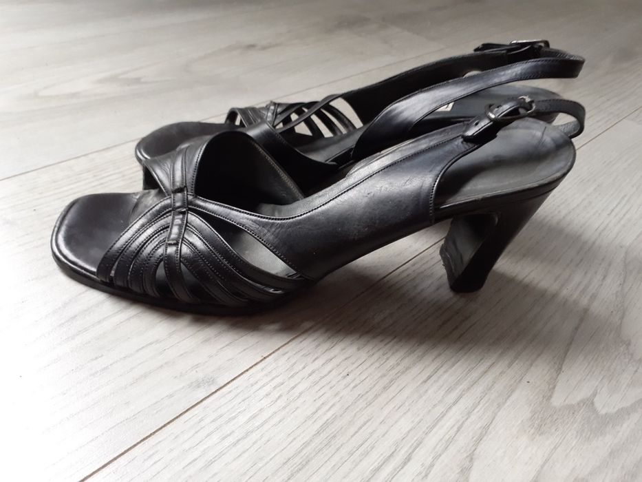 Buty letnie na obcasach