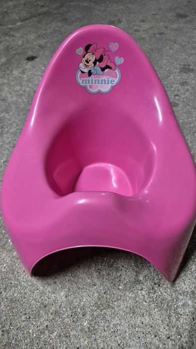 Minnie Girl Pot