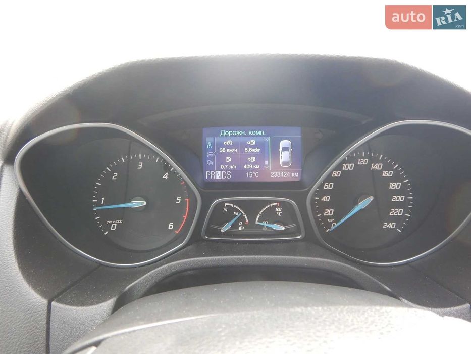 Ford Focus 2011 Автопаркування