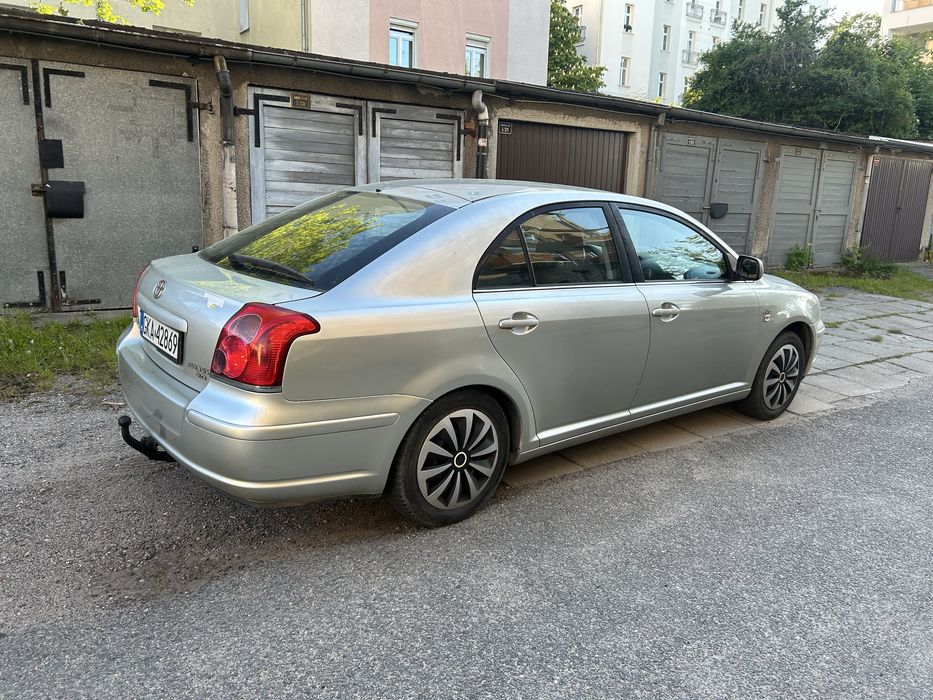 Toyota avensis d4d 2.0