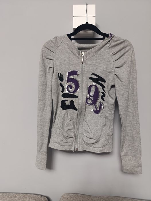 Bluza rozpinana z kapturem