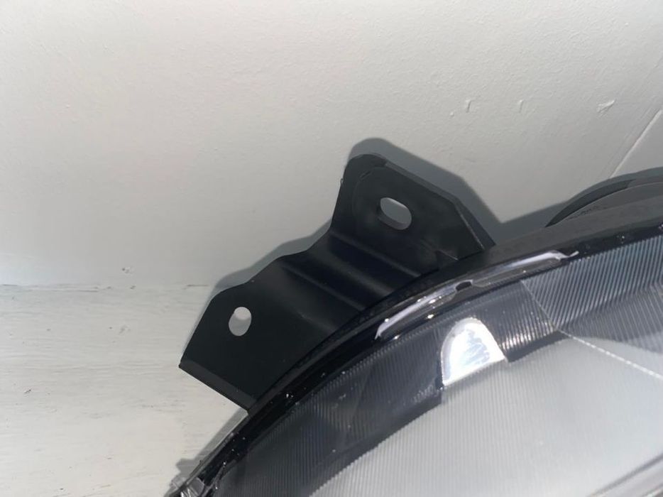 Farol Esquerdo Renault Clio - 05 / 09