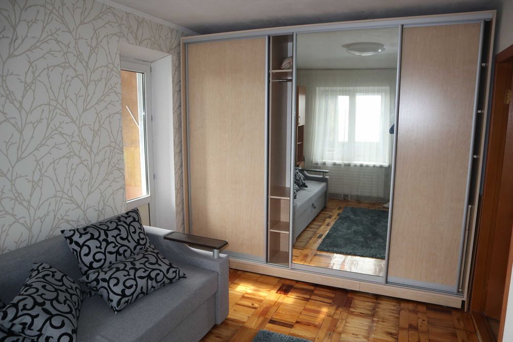 Продается 2-х комнатная квартира по ул. Портовая с ремонтом