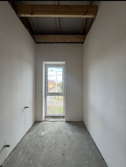 Прода таунхауса з центральними комунікаціями