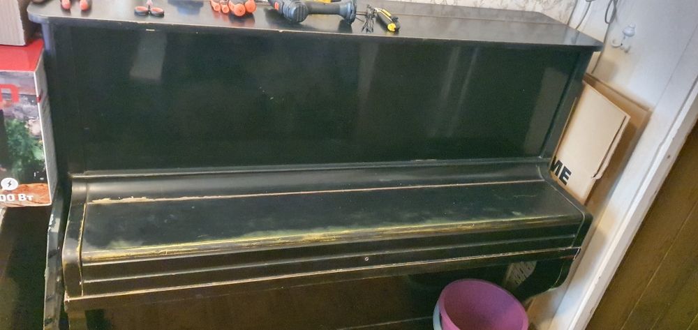 Подарю пианино самовывоз.