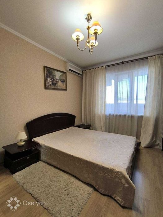 Продаж 2 кімнатної квартири з ремонтом в Києві 54 м2 Дарницький