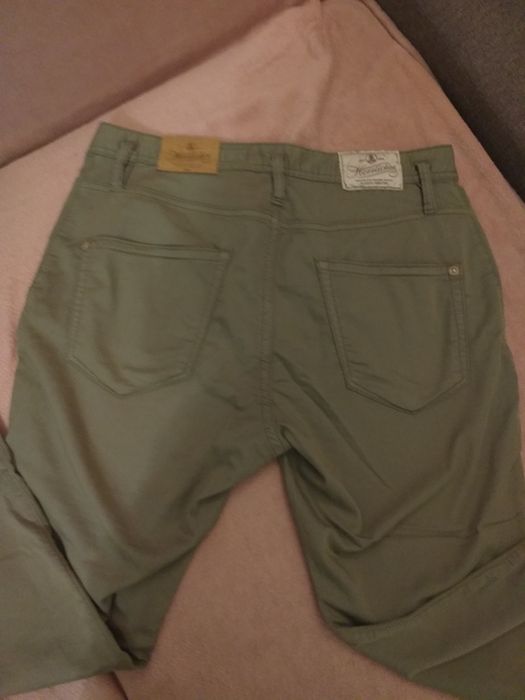 Nowe spodnie khaki zielone chinosy herrlicher r 40 w 30